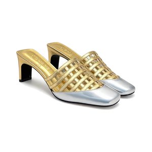 CHANEL Pointed Toe High Heel Pumps in Genuine Calfskin with Lambskin Lining and Italian Leather Sole