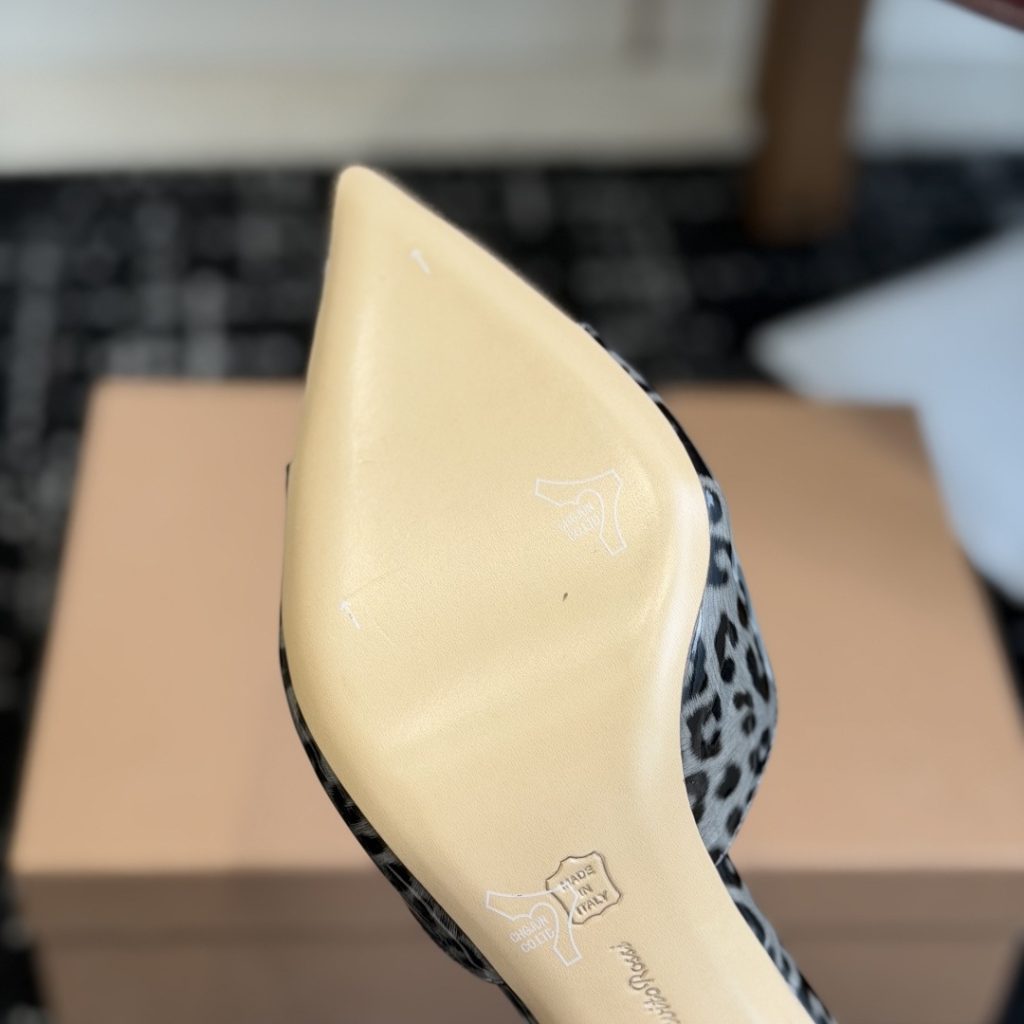 GIANVITO ROSSI Flat Slide Sandals in Genuine Calfskin with Lambskin Lining and Italian Leather Sole