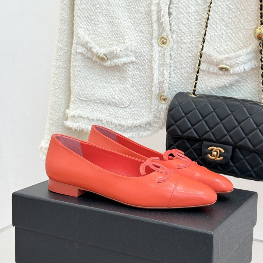 CHANEL Double C Two-tone Flat Ballet Flats in Full-grain Genuine Lambskin with Calfskin Lining Itali