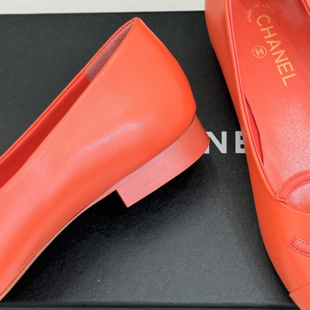 CHANEL Double C Two-tone Flat Ballet Flats in Full-grain Genuine Lambskin with Calfskin Lining Itali