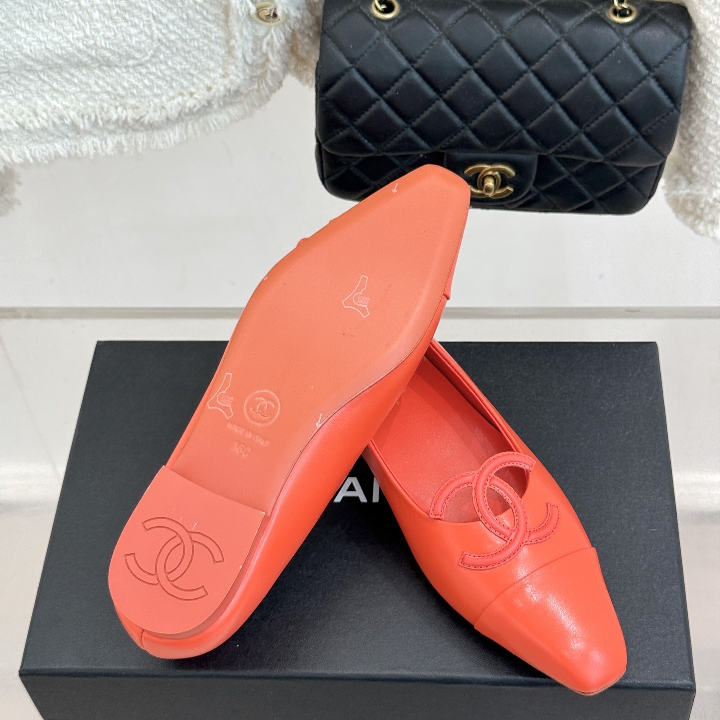 CHANEL Double C Two-tone Flat Ballet Flats in Full-grain Genuine Lambskin with Calfskin Lining Itali