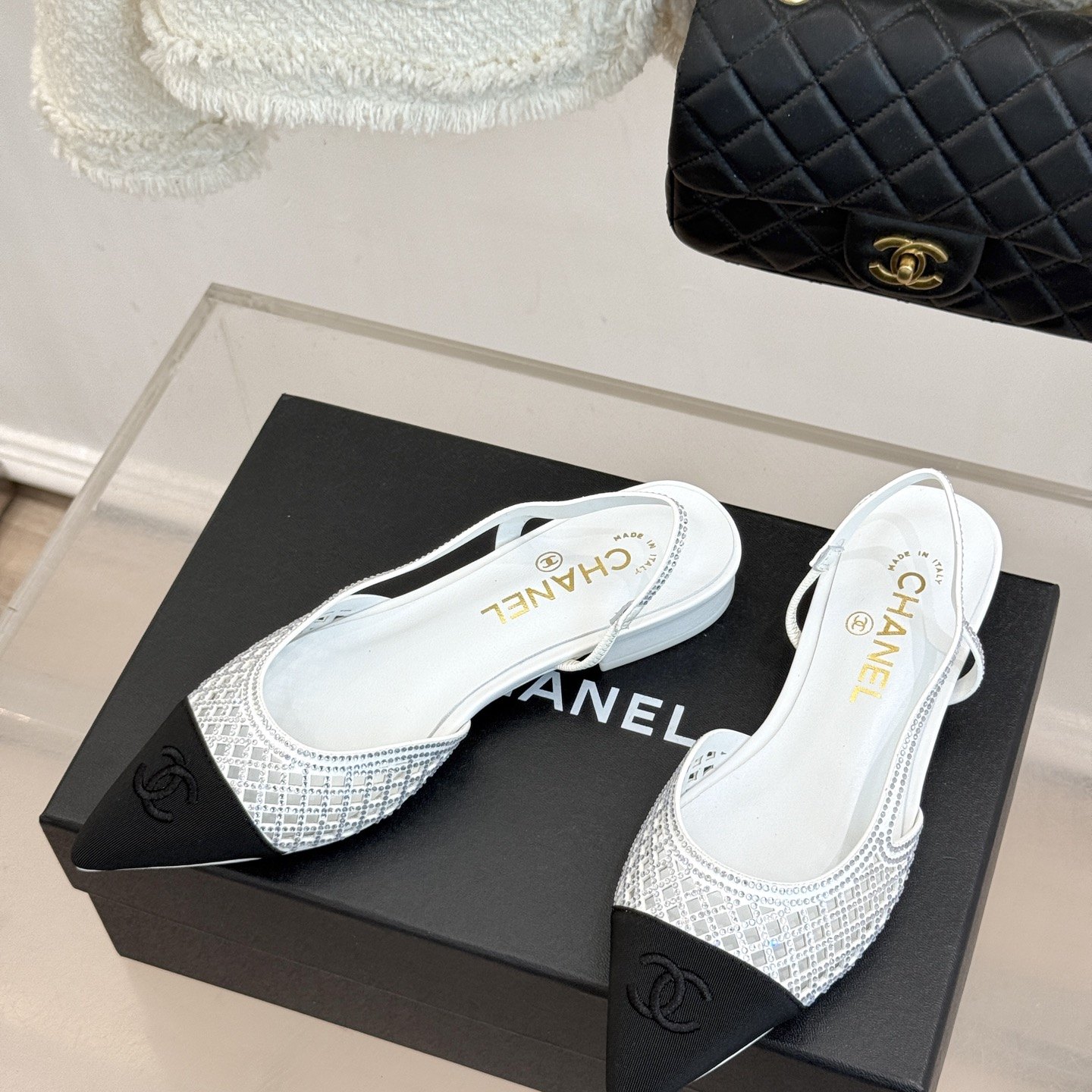 CHANEL Double C Square Toe Glossy Leather Flat Loafers in Genuine Lambskin Italian Suede Sole P