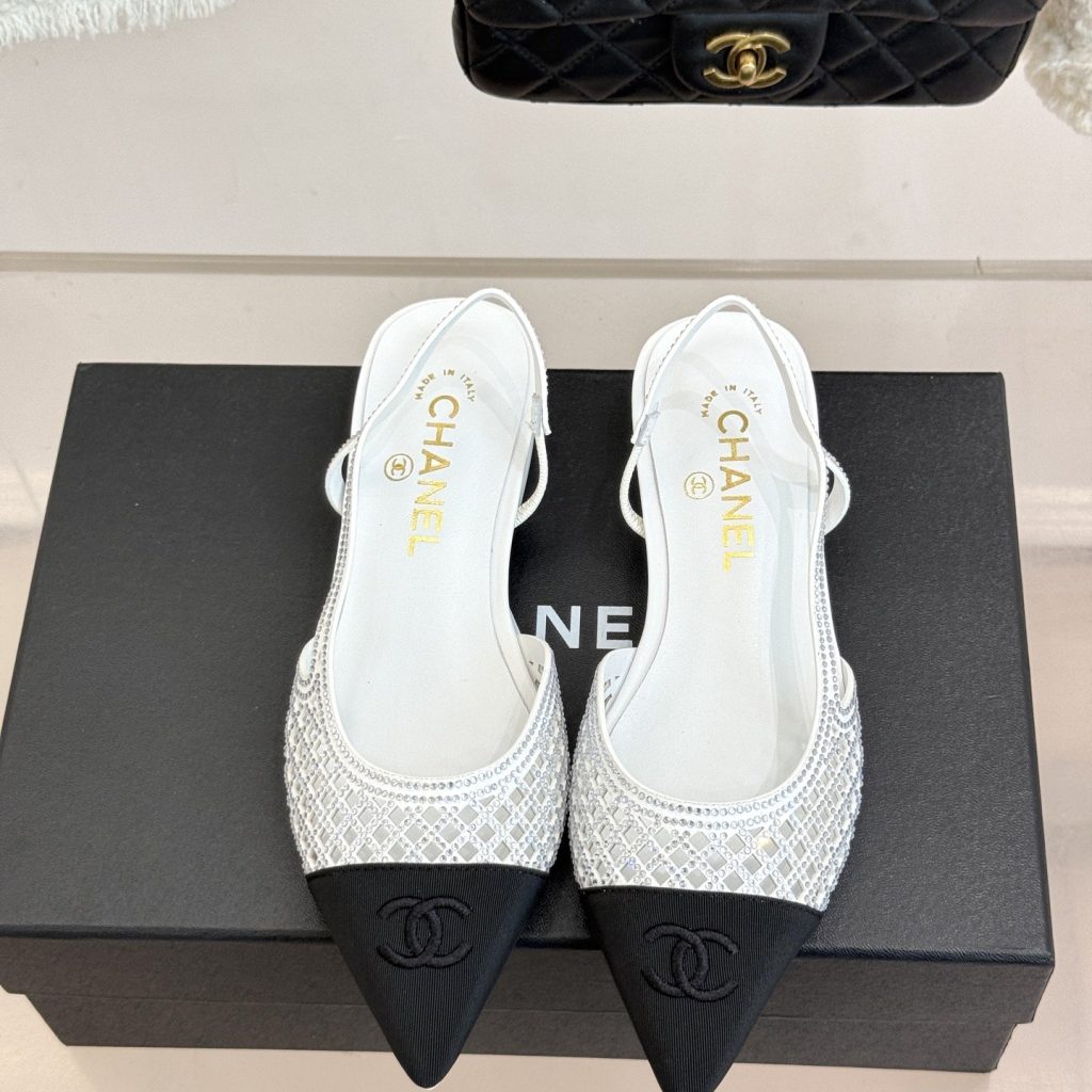 CHANEL Double C Square Toe Glossy Leather Flat Loafers in Genuine Lambskin Italian Suede Sole P