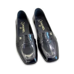 CHANEL Double C Square Toe Glossy Leather Flat Loafers in Genuine Lambskin Italian Suede Sole P
