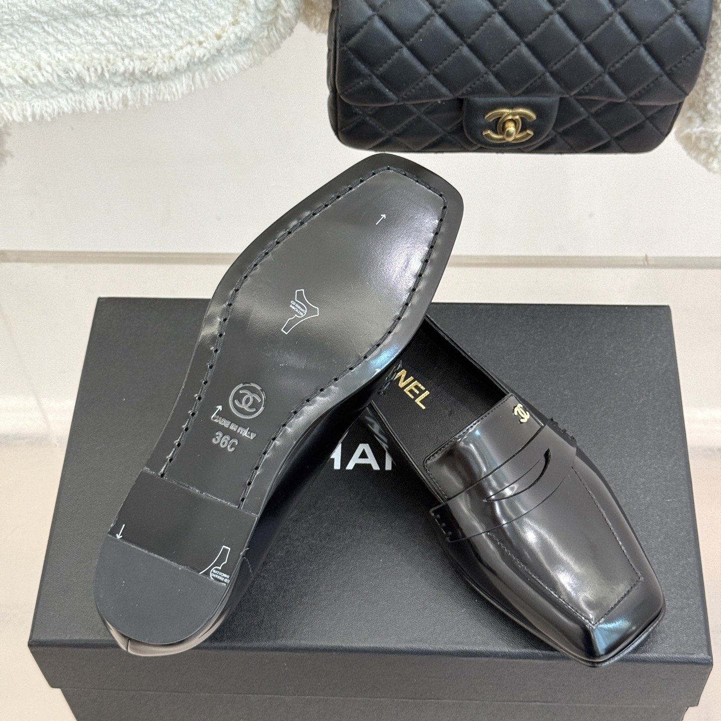 CHANEL Double C Square Toe Glossy Leather Flat Loafers in Genuine Lambskin Italian Suede Sole P