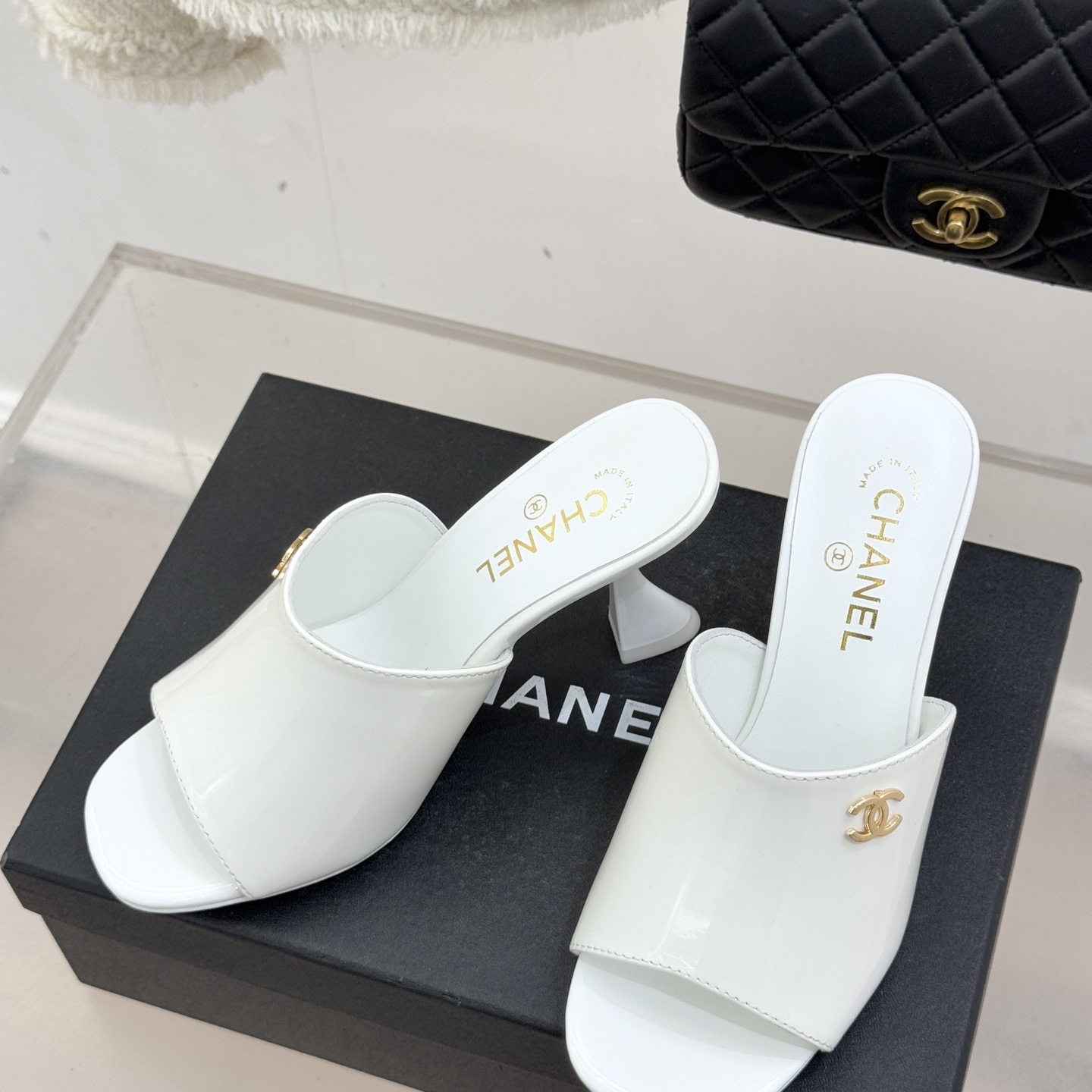 CHANEL Pointed Toe High Heel Pumps in Genuine Calfskin with Lambskin Lining and Italian Leather Sole