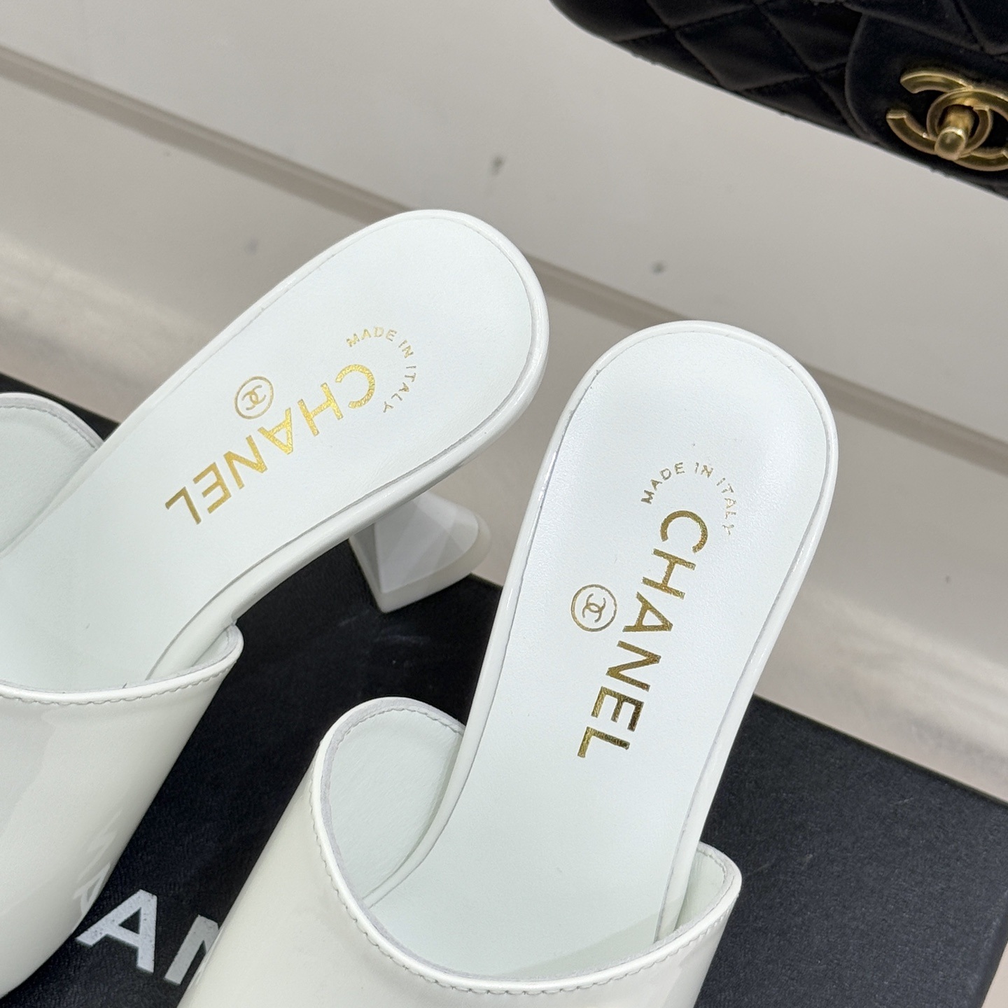 CHANEL Pointed Toe High Heel Pumps in Genuine Calfskin with Lambskin Lining and Italian Leather Sole
