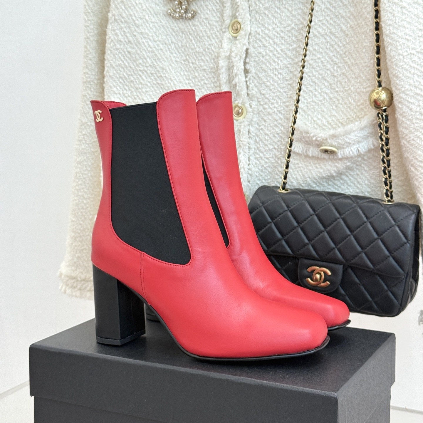 CHANEL Double C Two-tone Flat Ballet Flats in Full-grain Genuine Lambskin with Calfskin Lining Itali