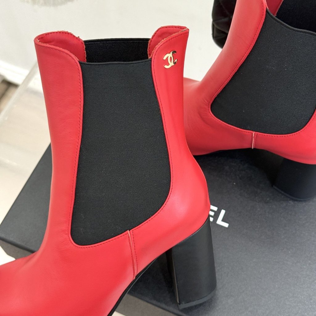 CHANEL Double C Two-tone Flat Ballet Flats in Full-grain Genuine Lambskin with Calfskin Lining Itali