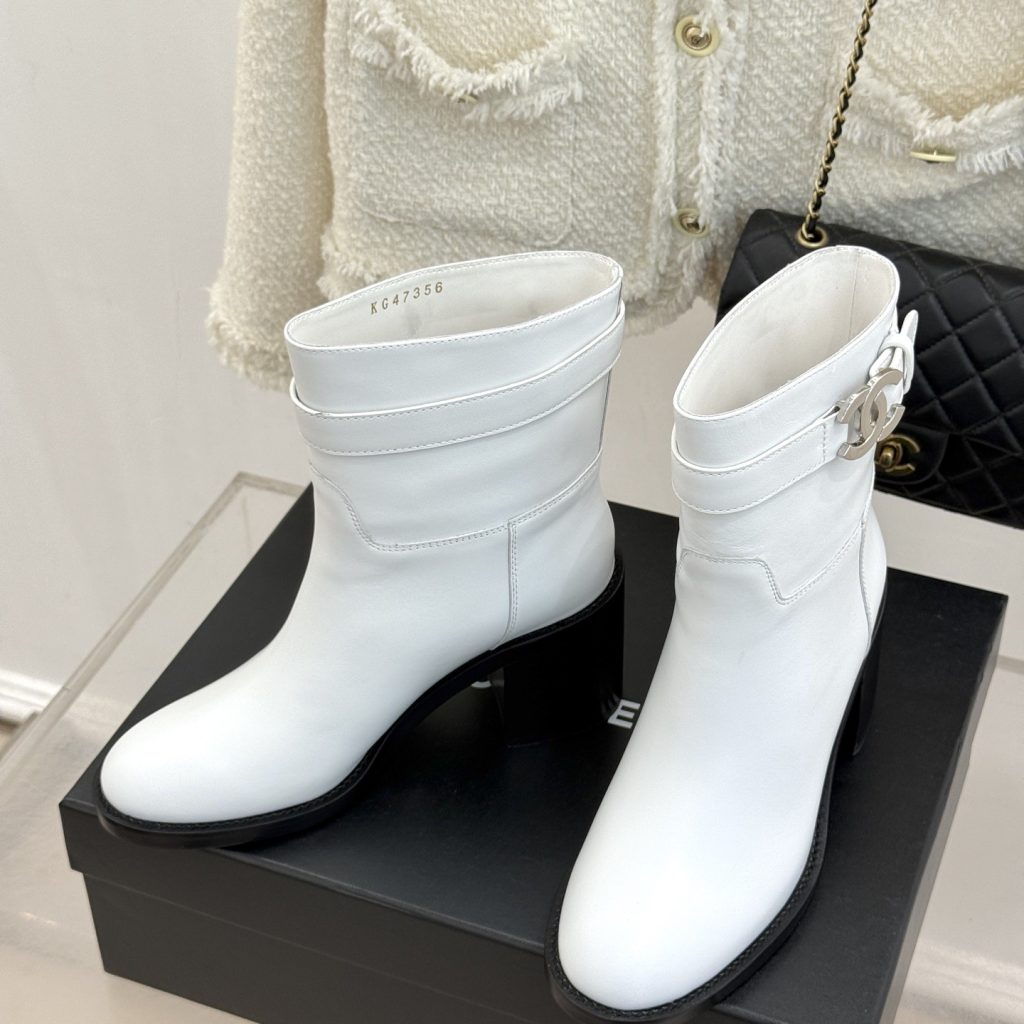 CHANEL Double C Metal Buckle Strap Cowhide Riding Short Boots Lambskin Lining and Italian Leather So