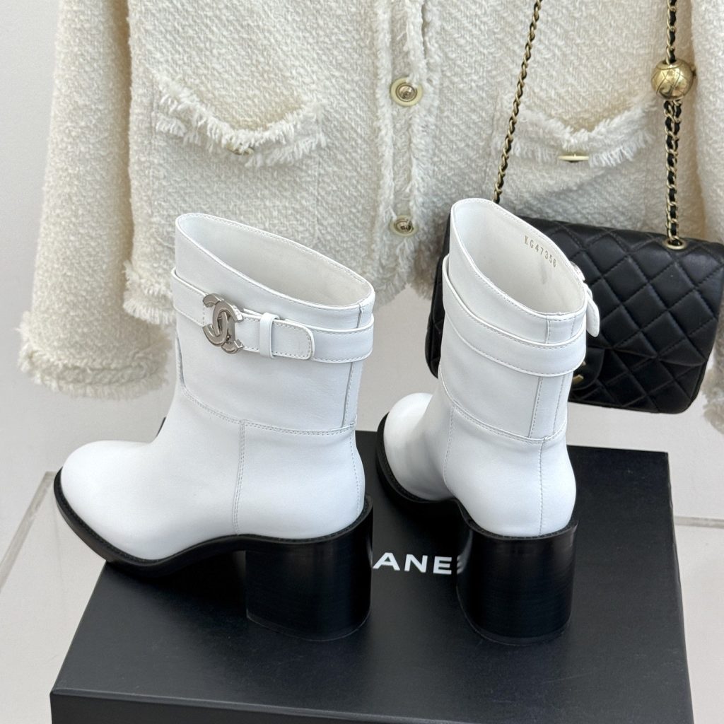 CHANEL Double C Metal Buckle Strap Cowhide Riding Short Boots Lambskin Lining and Italian Leather So