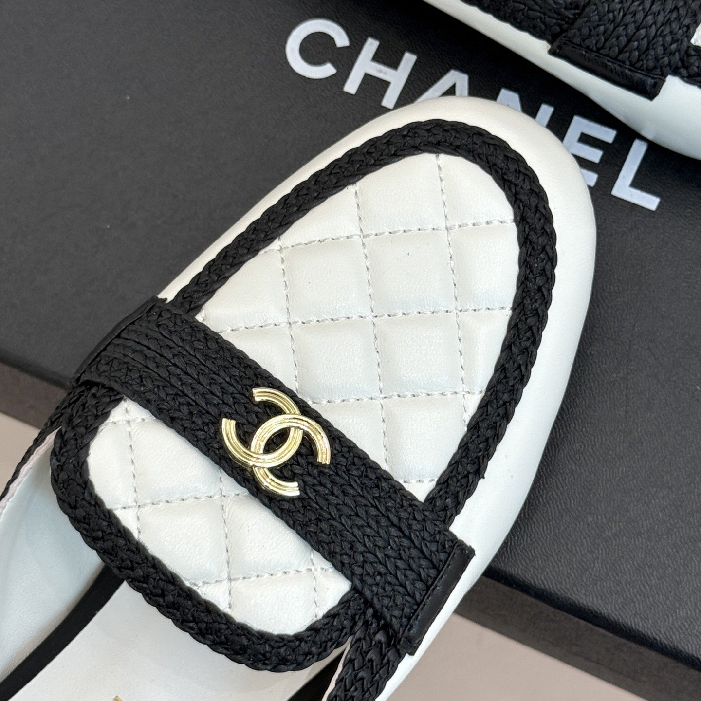 CHANEL Double C Square Toe Glossy Leather Flat Loafers in Genuine Lambskin Italian Suede Sole P