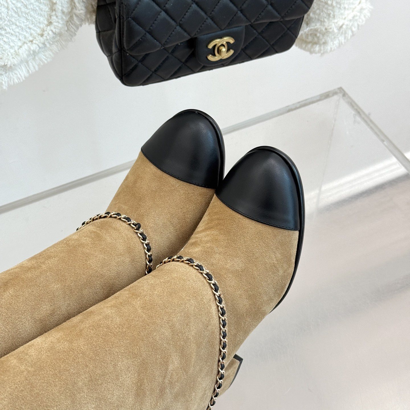 Miu Miu Quilted Flat Slide Sandals in Genuine Lambskin with Metal Logo Calfskin Lining Italian Leath