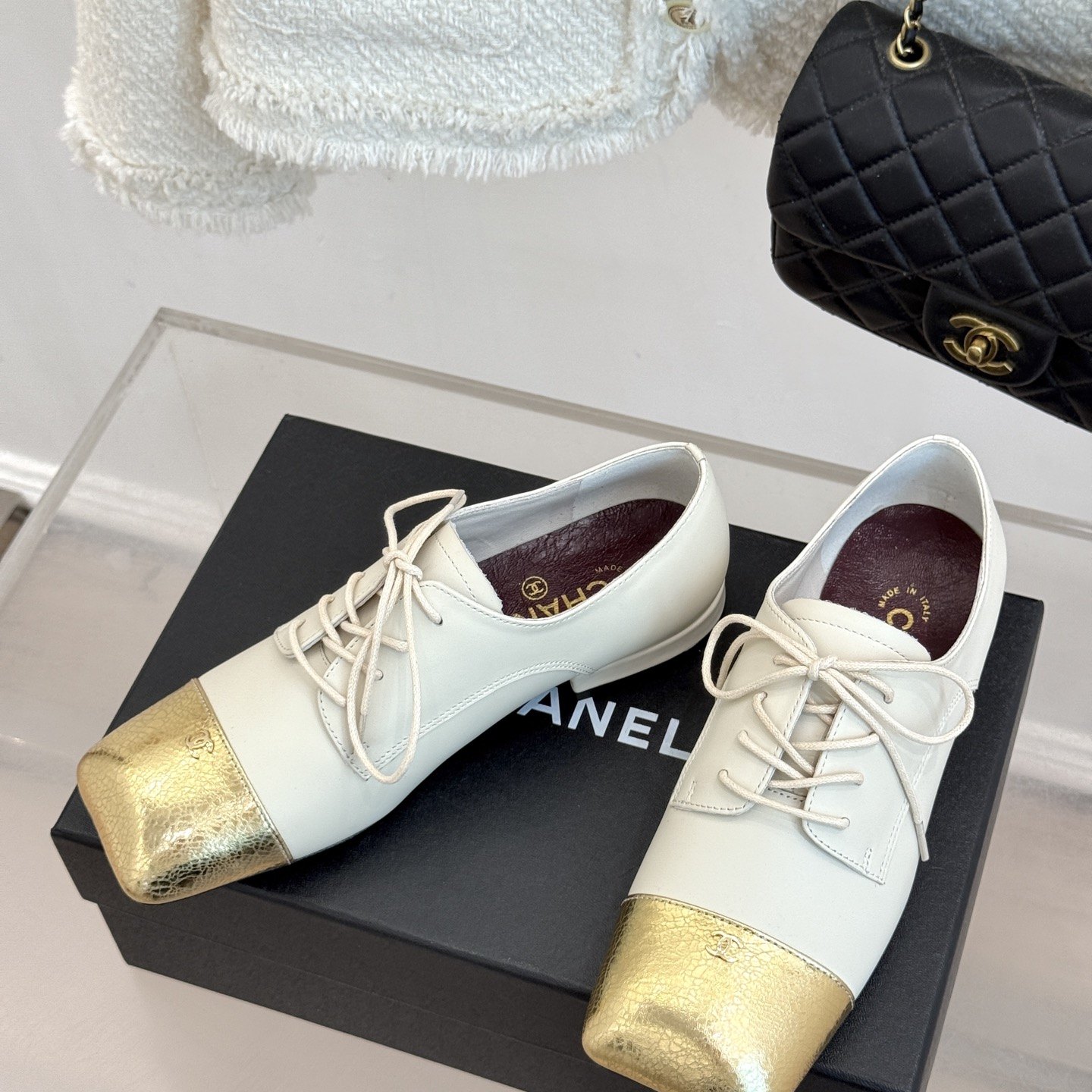 CHANEL Pointed Toe High Heel Pumps in Genuine Calfskin with Lambskin Lining and Italian Leather Sole