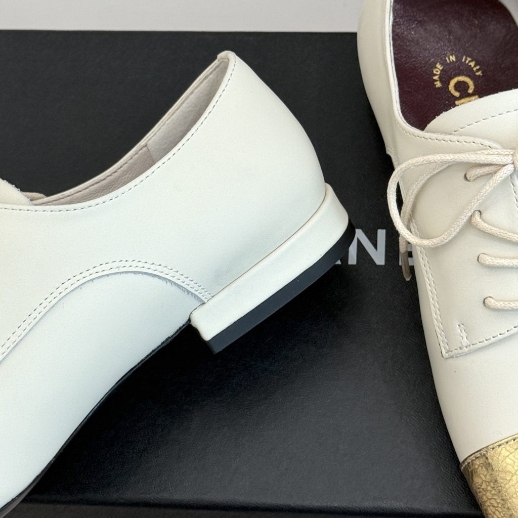 CHANEL Pointed Toe High Heel Pumps in Genuine Calfskin with Lambskin Lining and Italian Leather Sole
