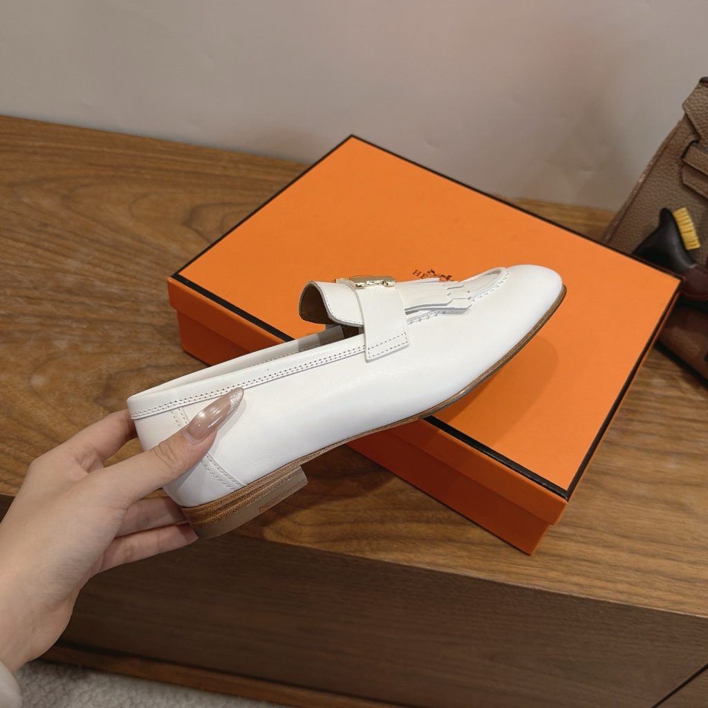 HERMES Paris Loafer Slip-Ons with Metal H Buckle in Genuine Leather with Lambskin Lining Italian Lea