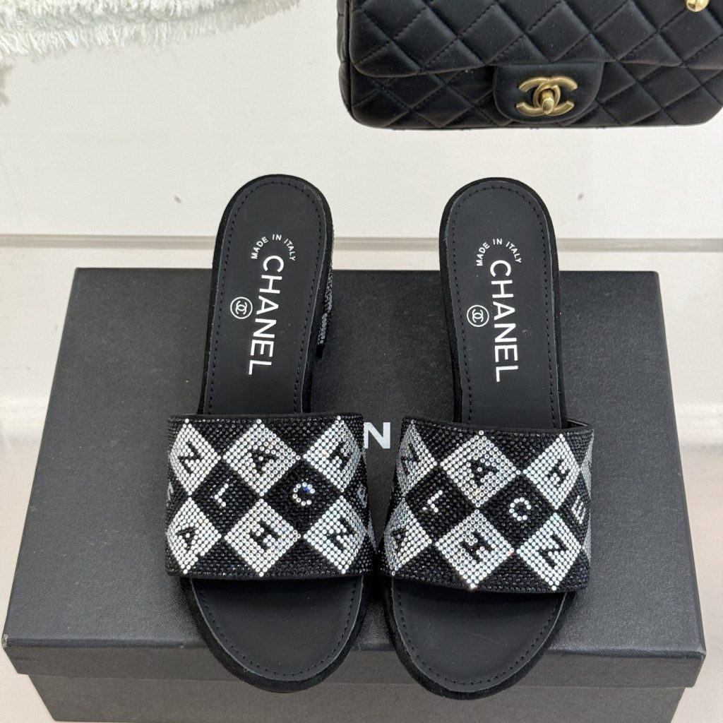 CHANEL Classic Crystal Double C Letter Slippers in Genuine Lambskin with Calfskin Lining Italian Lea