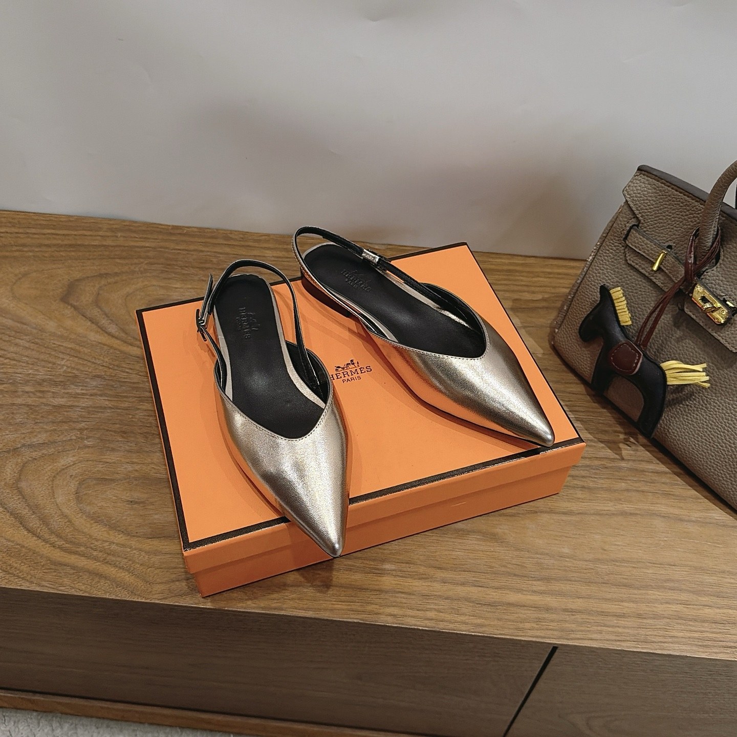 Hermes Eclair Pointed Toe Backless Slingback Flats in Calfskin Wool Lining and Italian Leather Sole