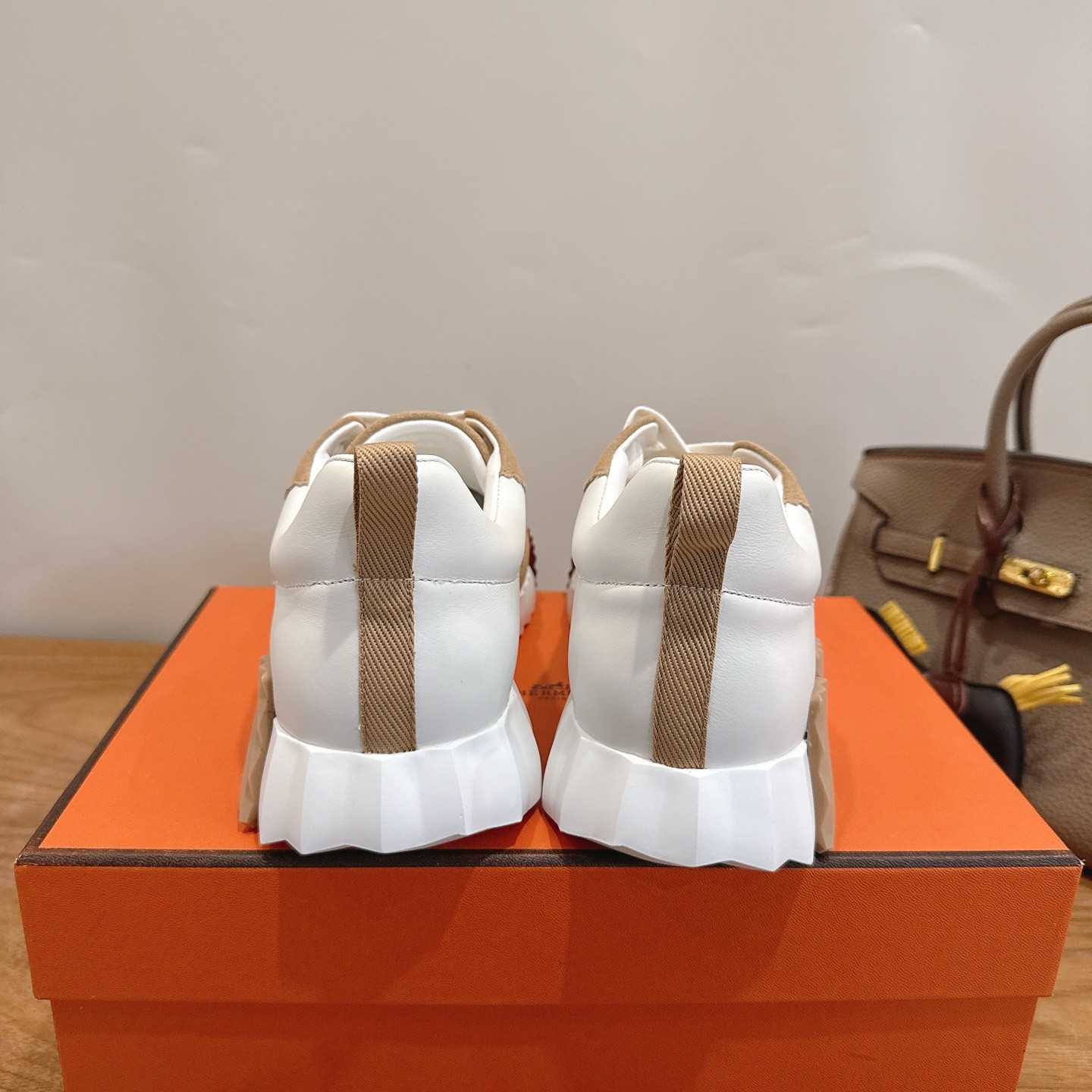 HERMES H Fitting Classic Flat Loafer Slippers, Genuine Calfskin Upper with Italian Leather Sole