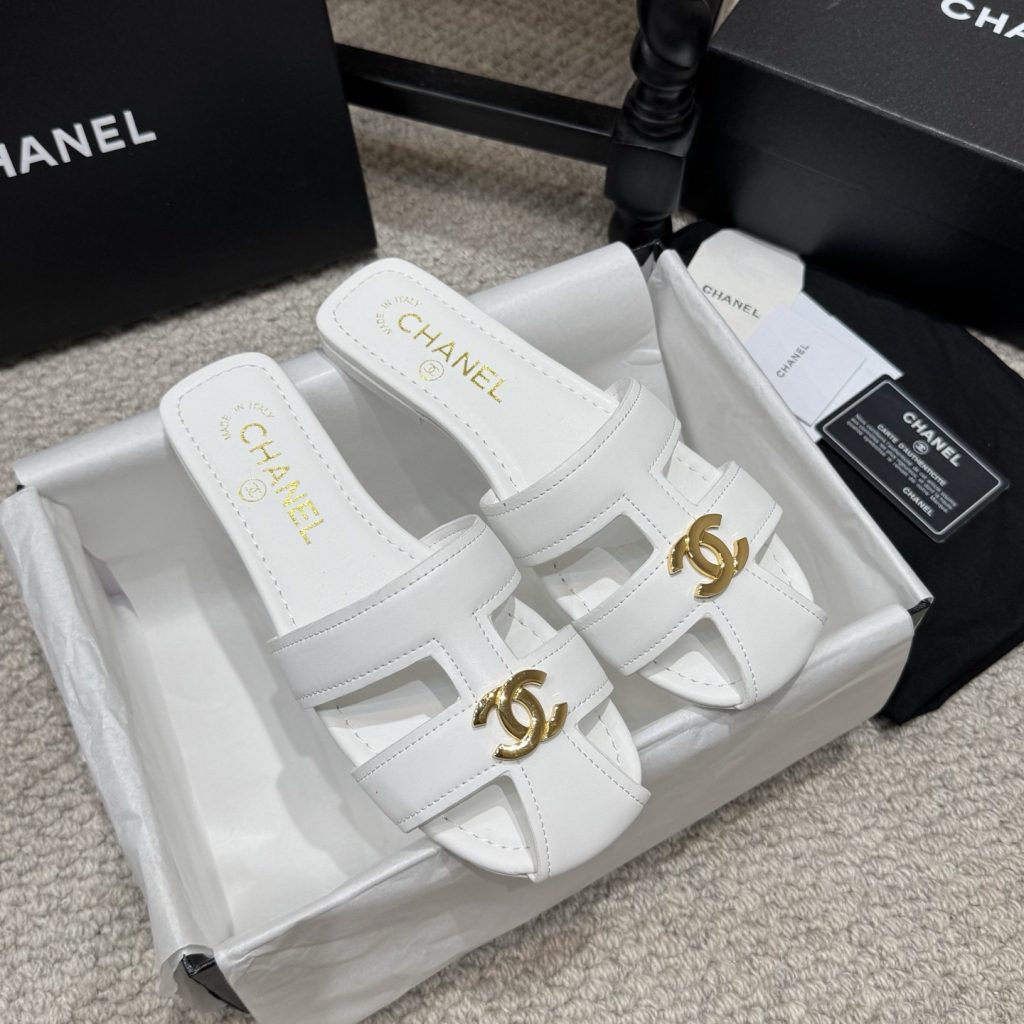 CHANEL Ankle-Strap Flat Sandals in Genuine Lambskin with Calfskin Lining and Durable Rubber Sole