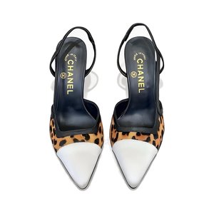 CHANEL Ankle-Strap Flat Sandals in Genuine Lambskin with Calfskin Lining and Durable Rubber Sole