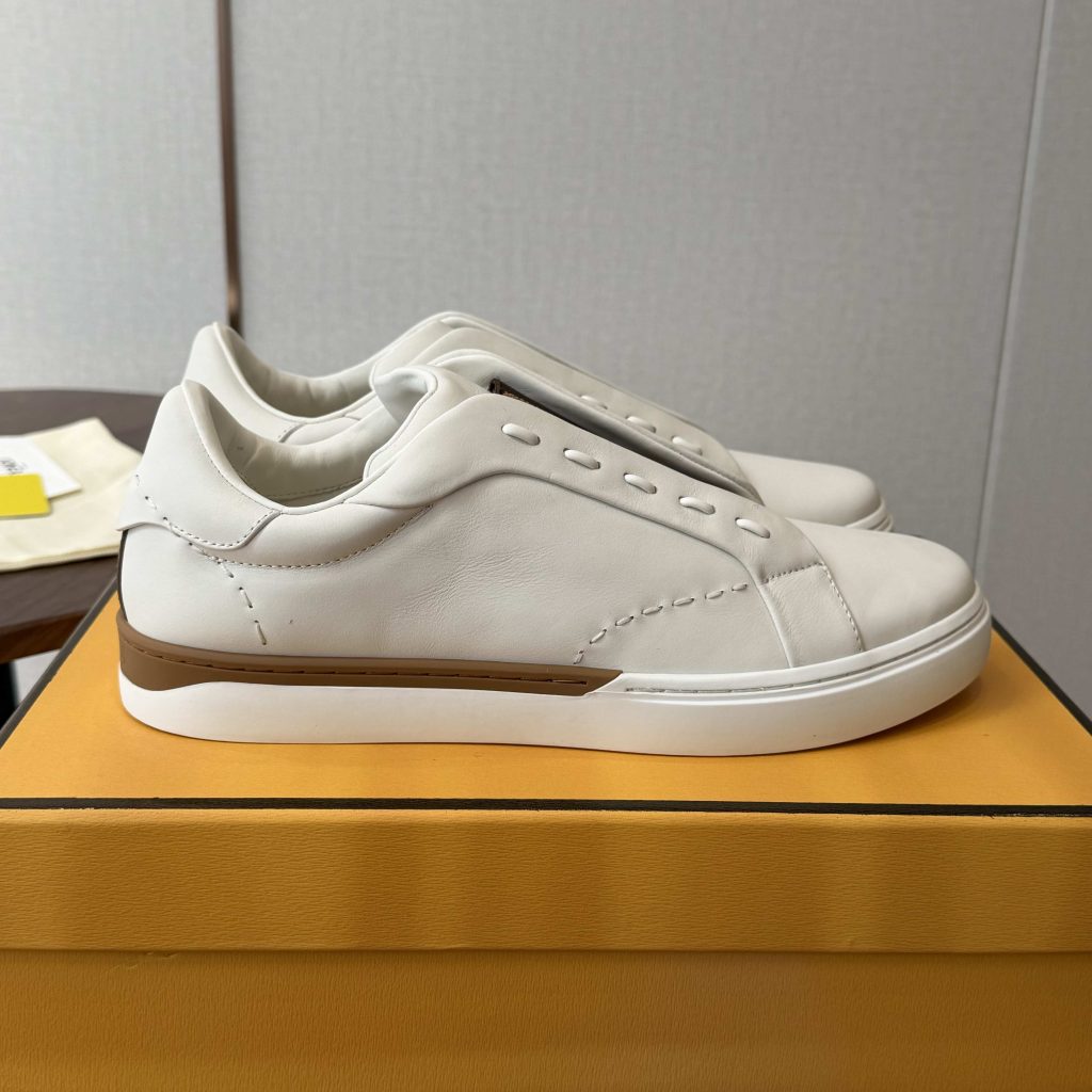 FENDI Low-Top Casual Sneakers in Genuine Calfskin with Lambskin Lining and Italian Leather Sole