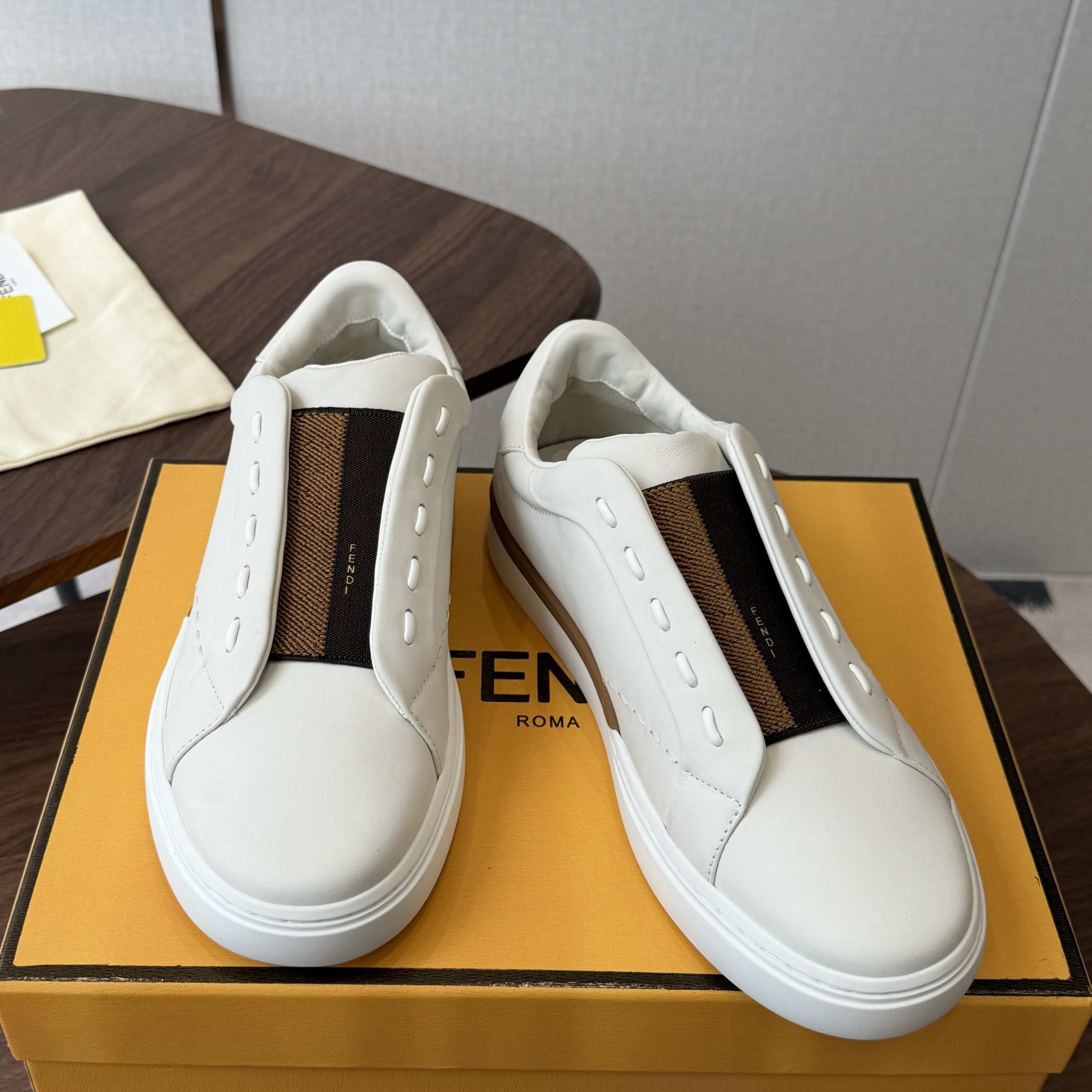 FENDI Low-Top Casual Sneakers in Genuine Calfskin with Lambskin Lining and Italian Leather Sole
