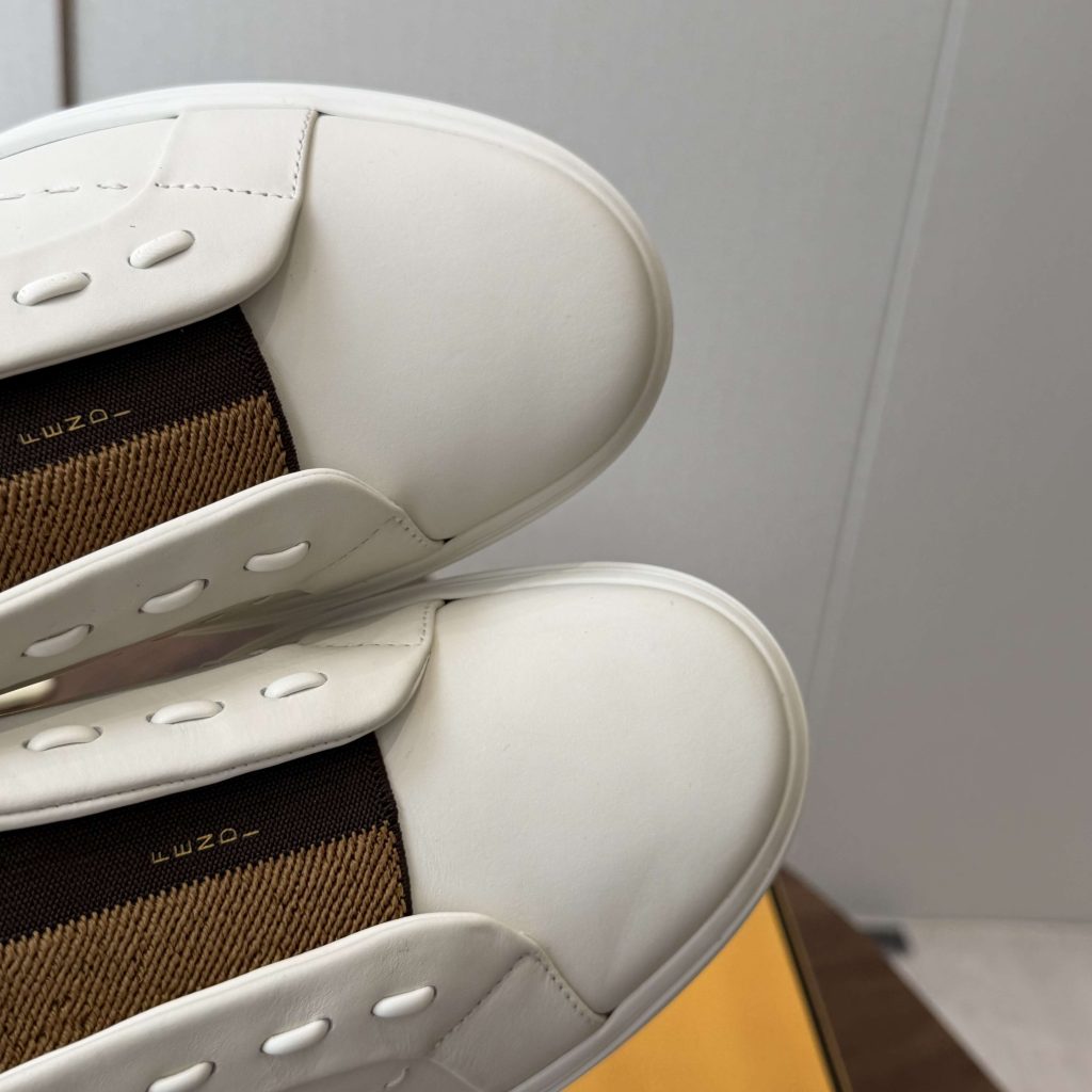 FENDI Low-Top Casual Sneakers in Genuine Calfskin with Lambskin Lining and Italian Leather Sole