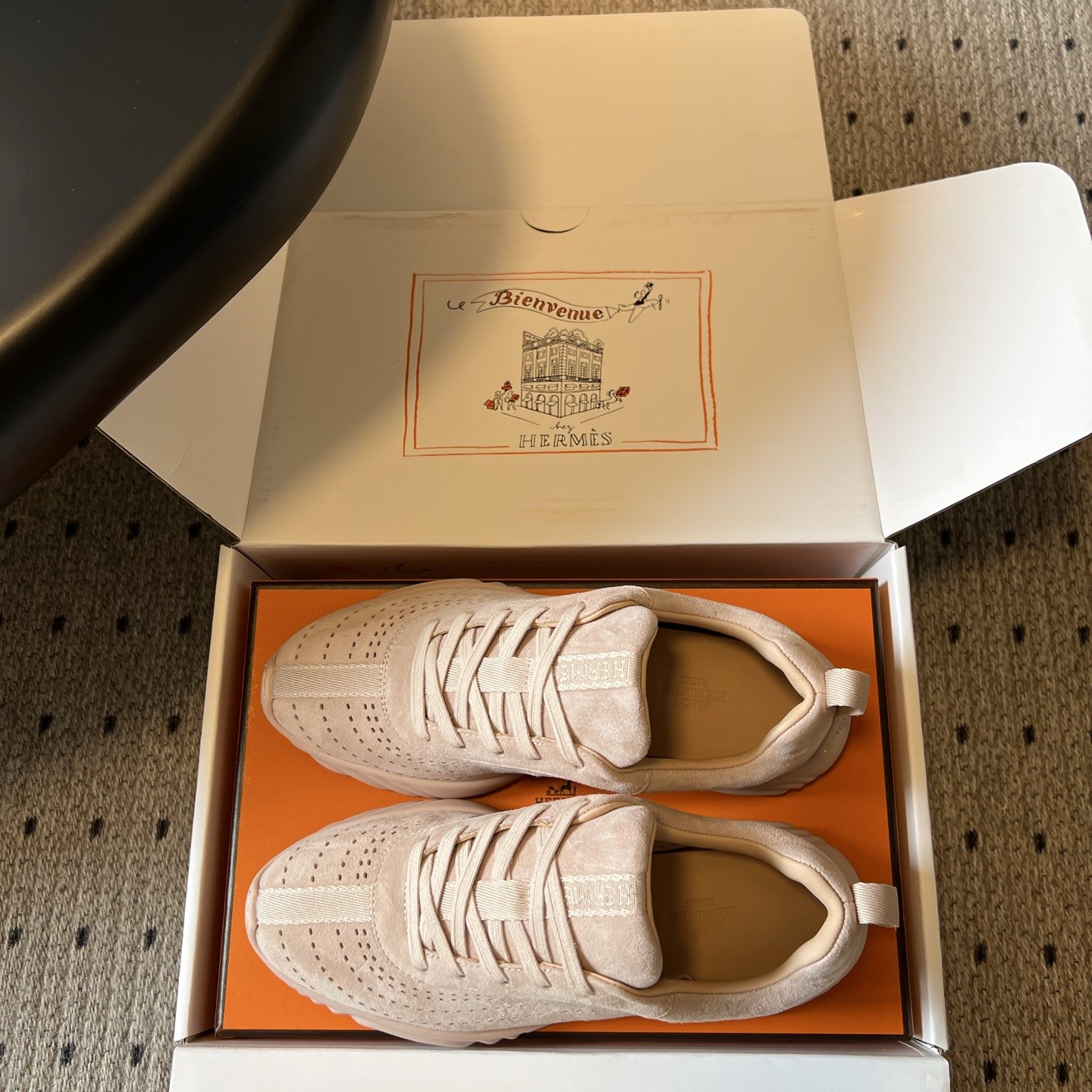 Hermès Low-Top Casual Sneakers in Genuine Calfskin with Lambskin Lining and Italian Leather Sole