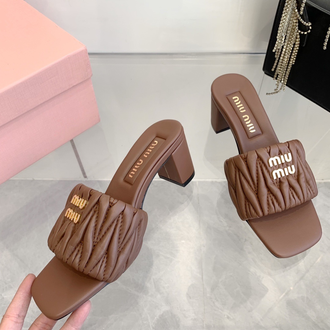 Miu Miu Quilted Flat Slide Sandals in Genuine Lambskin with Metal Logo Calfskin Lining Italian Leath