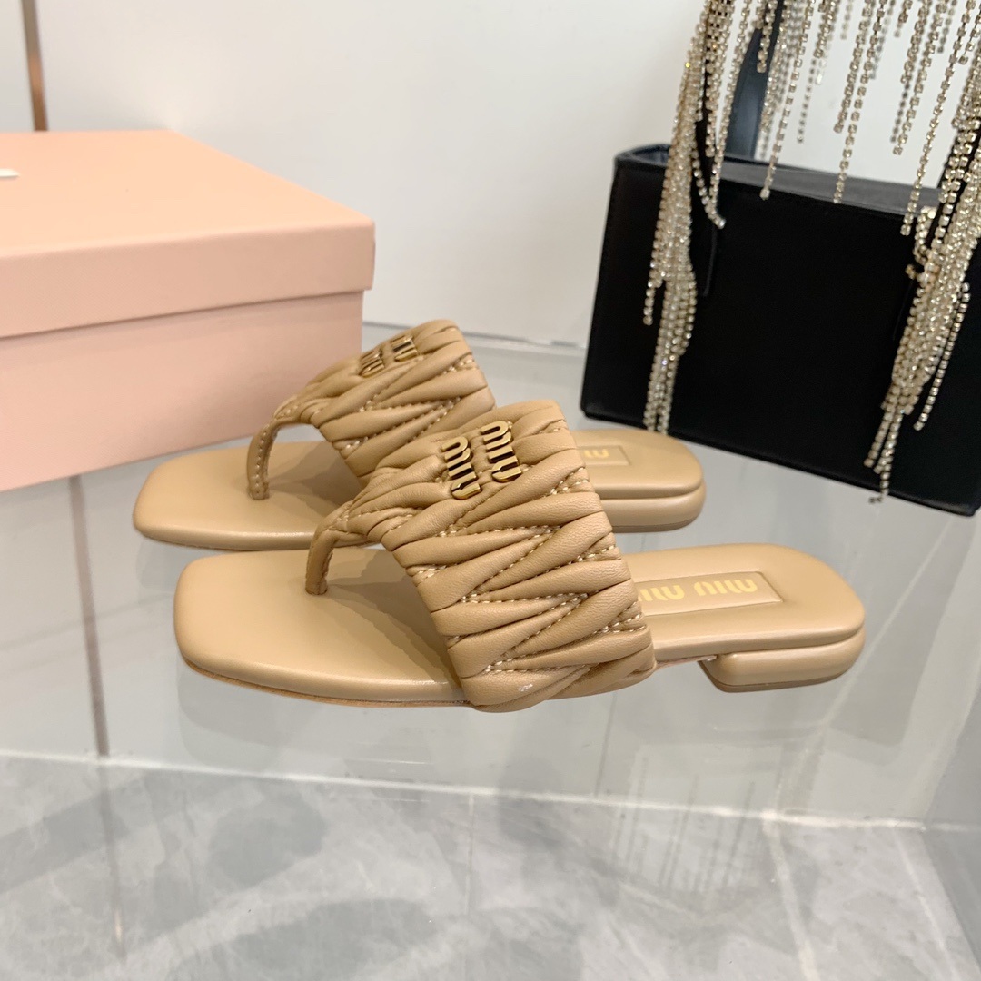 Miu Miu Quilted Flat Sandals in Genuine Lambskin with Calfskin Lining Italian Leather Sole Premium