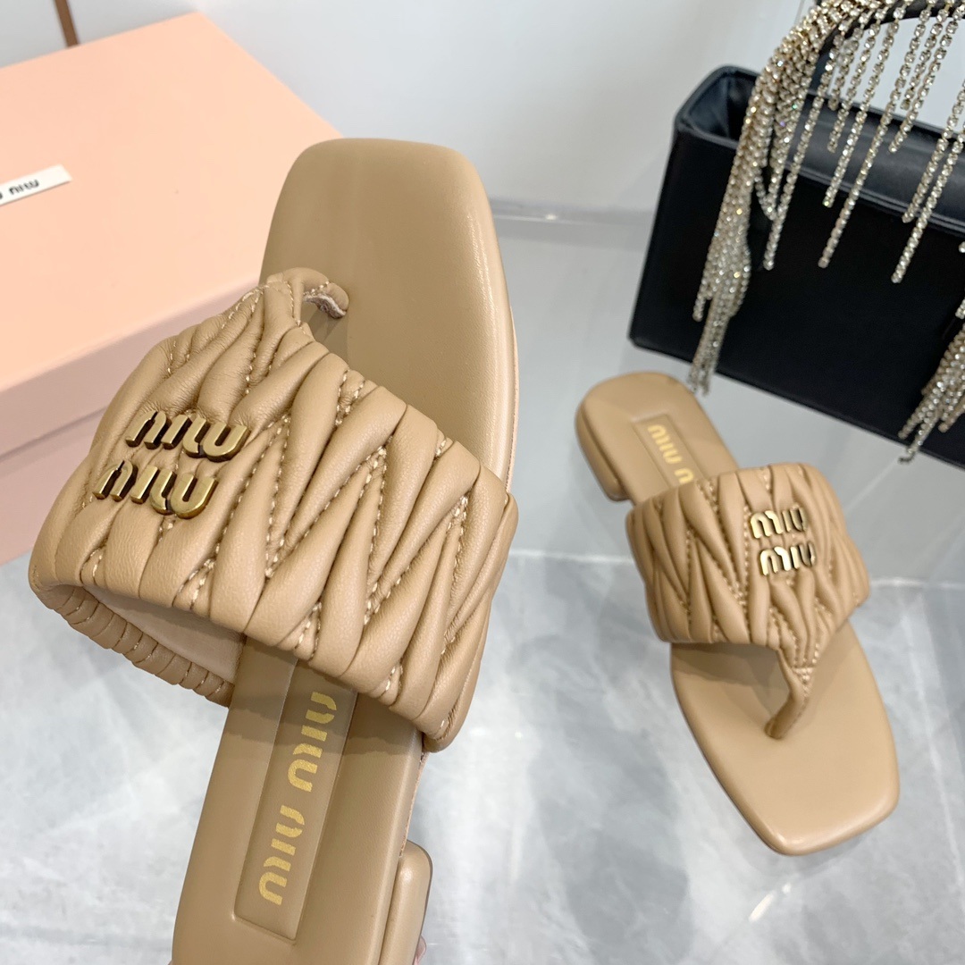 Miu Miu Quilted Flat Sandals in Genuine Lambskin with Calfskin Lining Italian Leather Sole Premium
