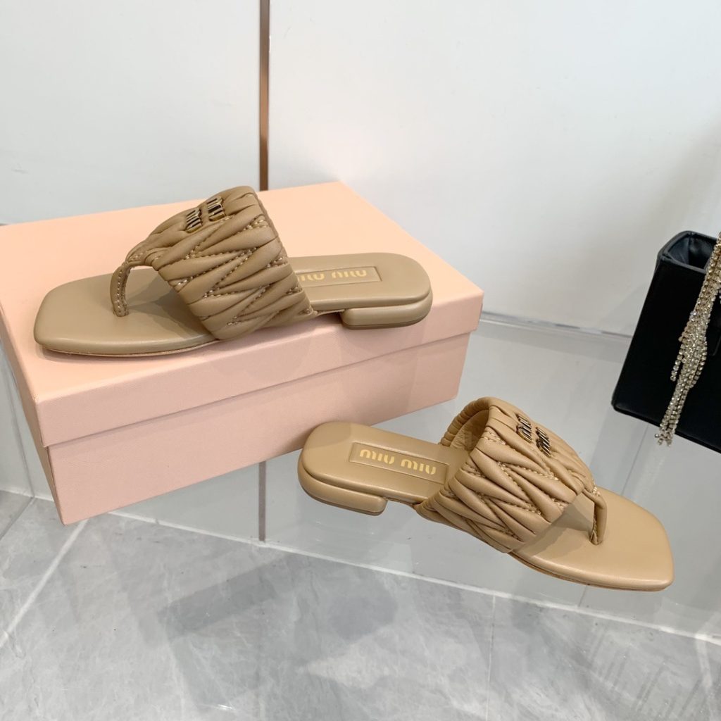 Miu Miu Quilted Flat Sandals in Genuine Lambskin with Calfskin Lining Italian Leather Sole Premium