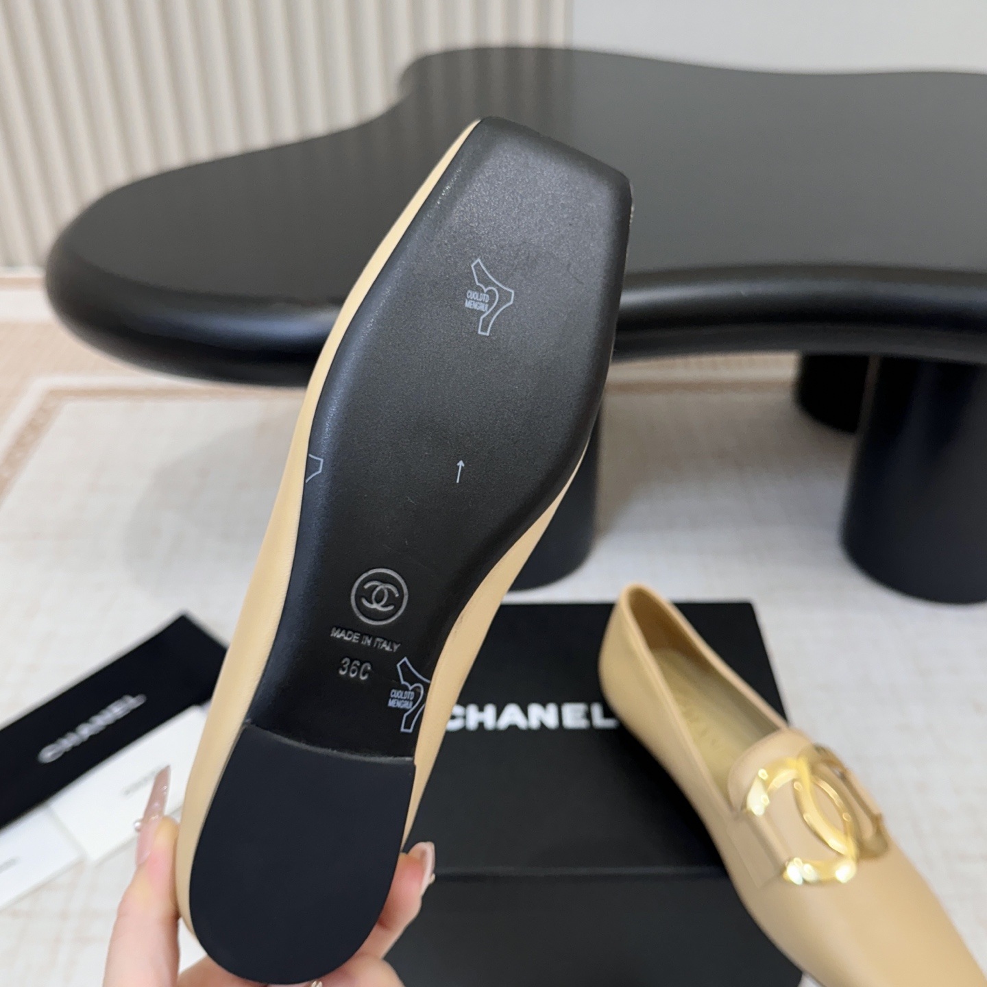 CHANEL Double C Metal Buckle Flat Single Shoes in Genuine Lambskin Patent with Calfskin Lining Itali