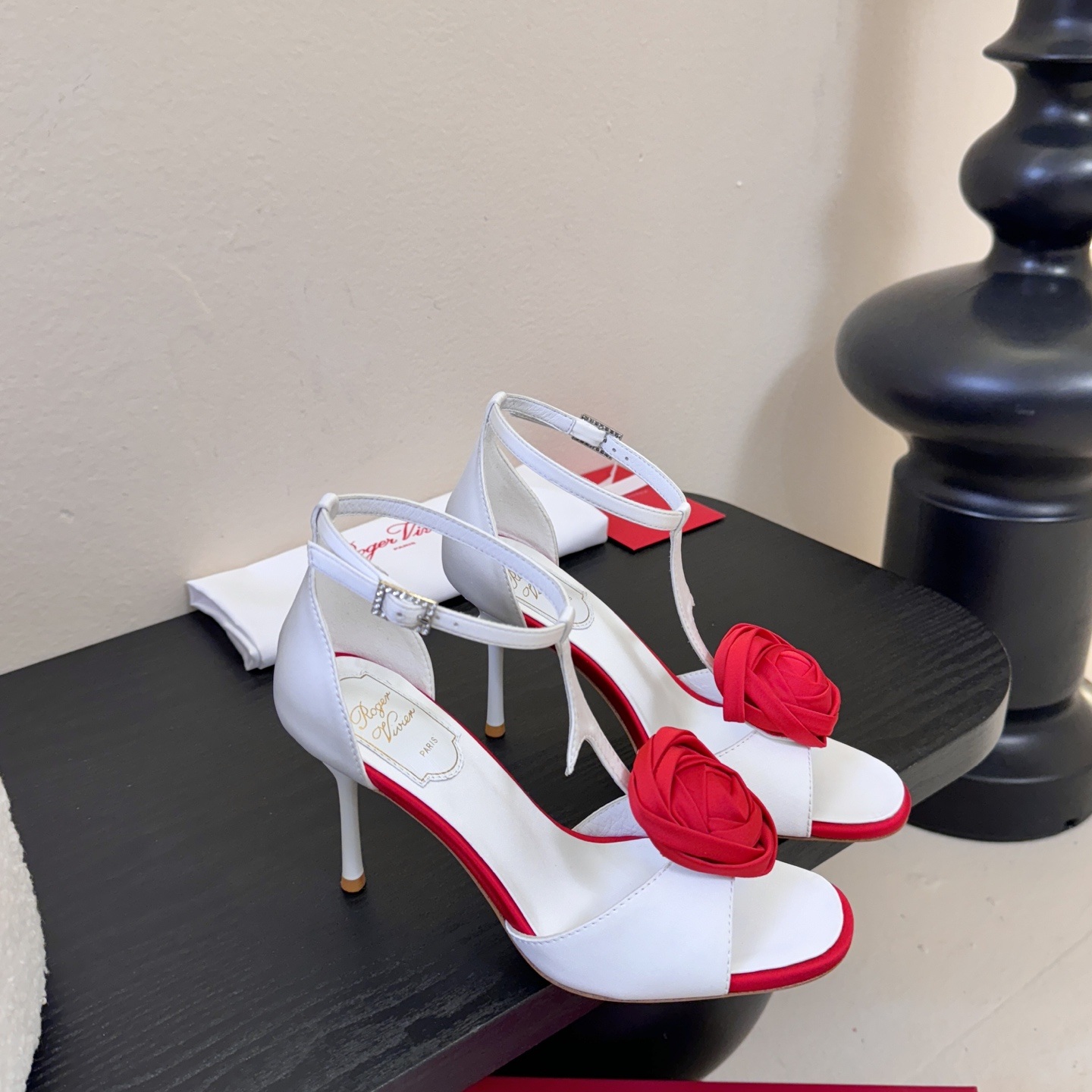 Roger Vivier Pointed Rose Buckle High Heel Pumps in Silk with Genuine Lambskin Lining Italian Leathe