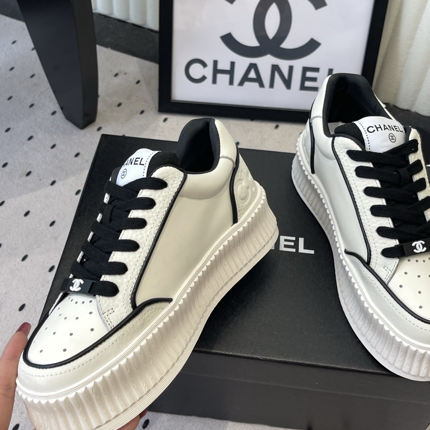 CHANEL Low-Top Casual Sneakers in Genuine Calfskin with Lambskin Lining and Italian Leather Sole