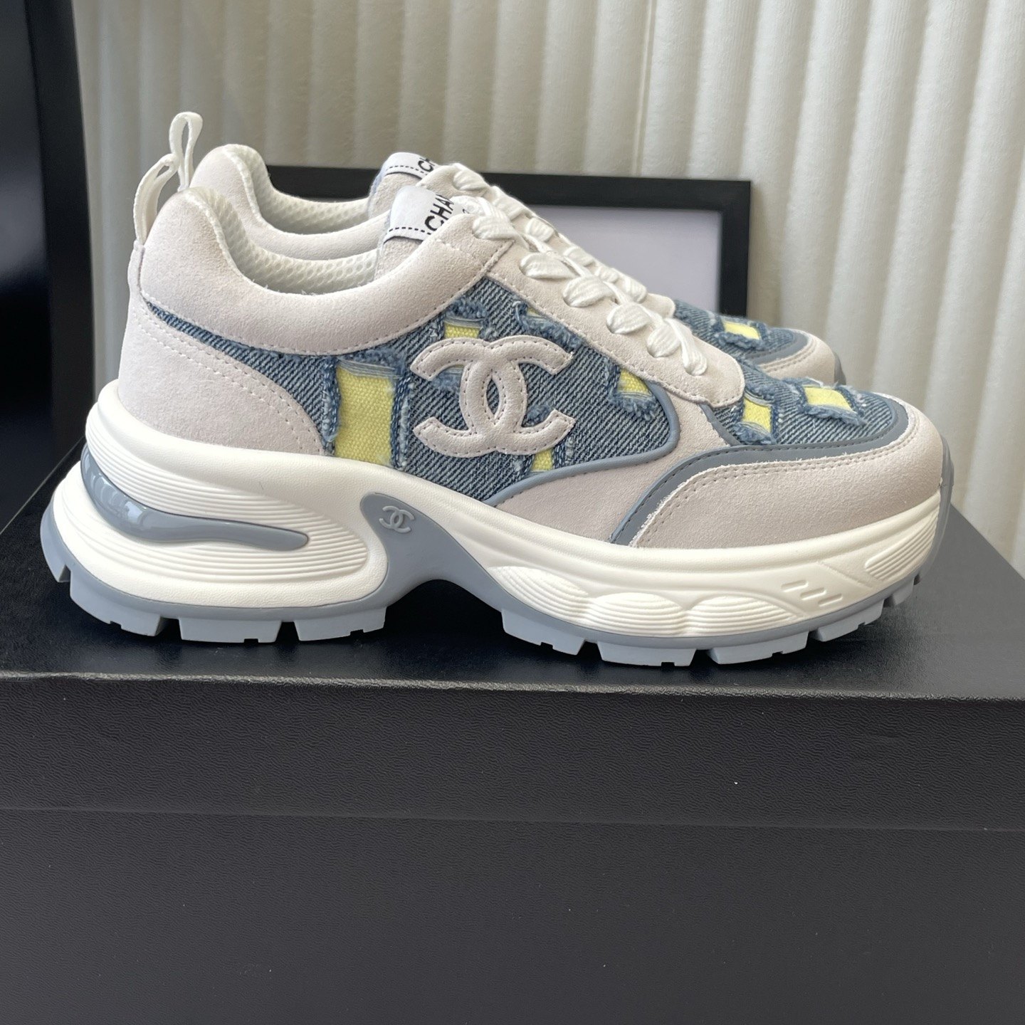 CHANEL Low-Top Casual Sneakers in Genuine Calfskin with Lambskin Lining and Italian Leather Sole