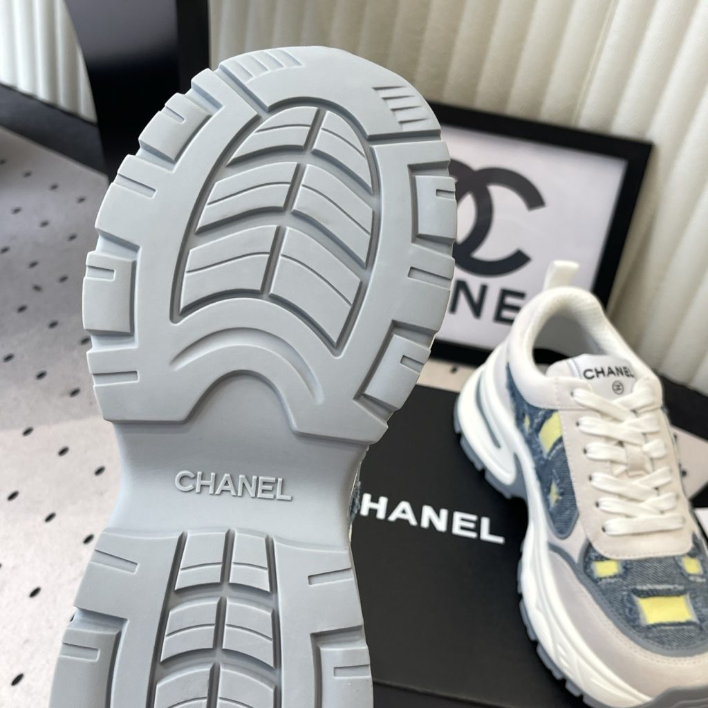CHANEL Low-Top Casual Sneakers in Genuine Calfskin with Lambskin Lining and Italian Leather Sole
