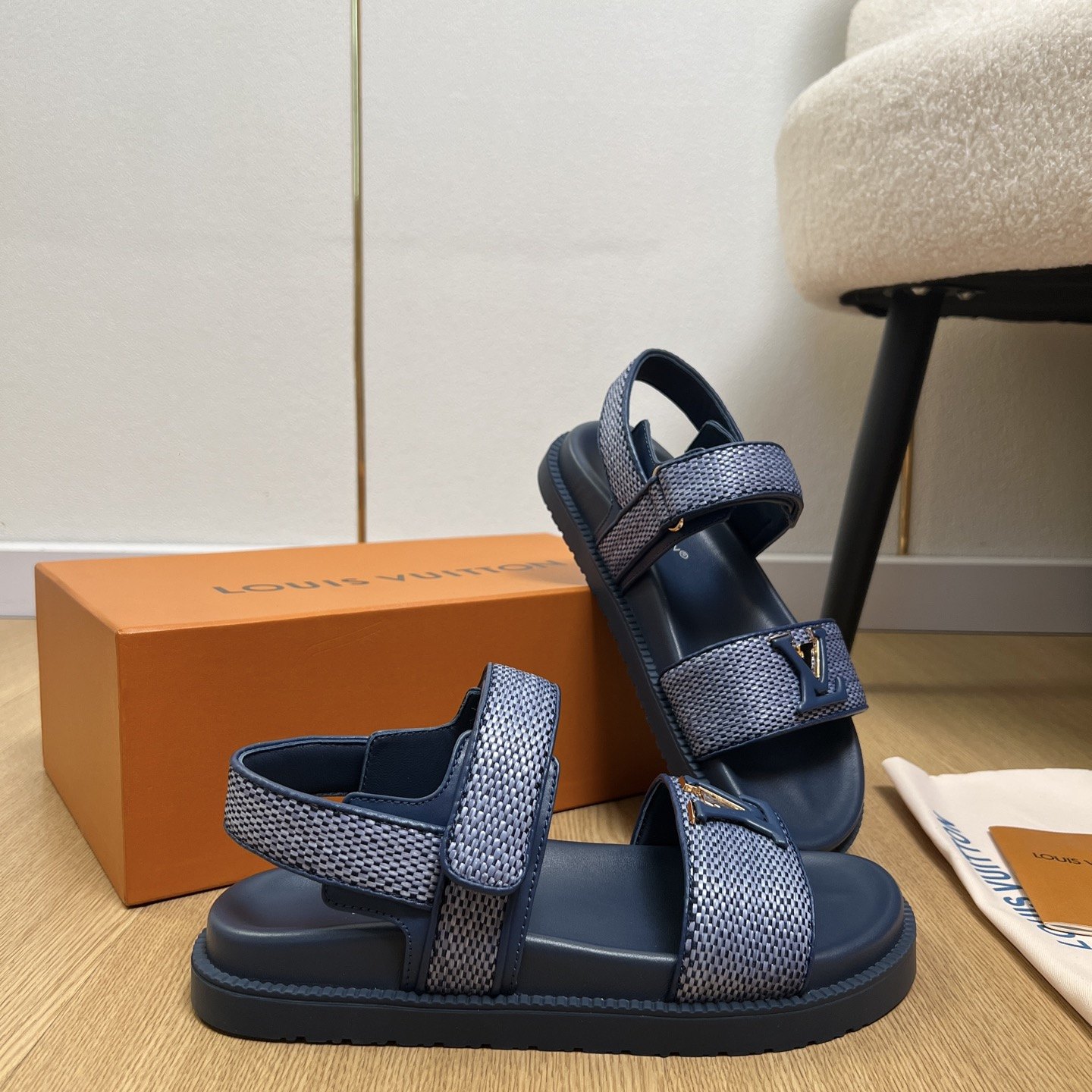 LOUIS VUITTON Flat Slide Sandals in Genuine Calfskin with Lambskin Lining and Italian Leather Sole