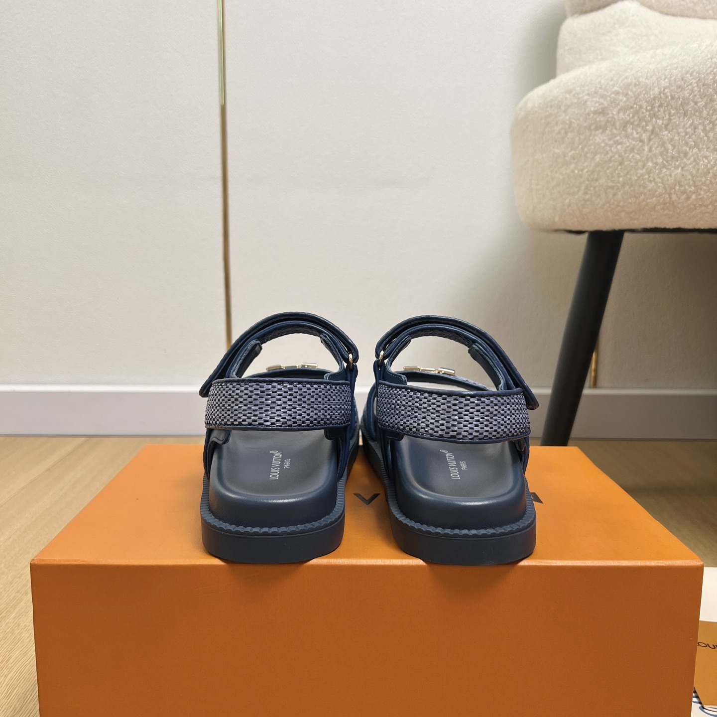 LOUIS VUITTON Flat Slide Sandals in Genuine Calfskin with Lambskin Lining and Italian Leather Sole