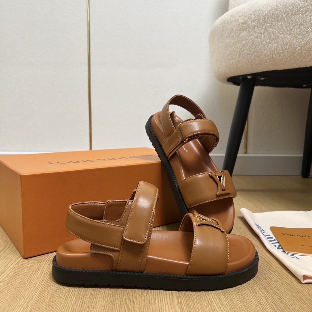 LOUIS VUITTON Flat Slide Sandals in Genuine Calfskin with Lambskin Lining and Italian Leather Sole