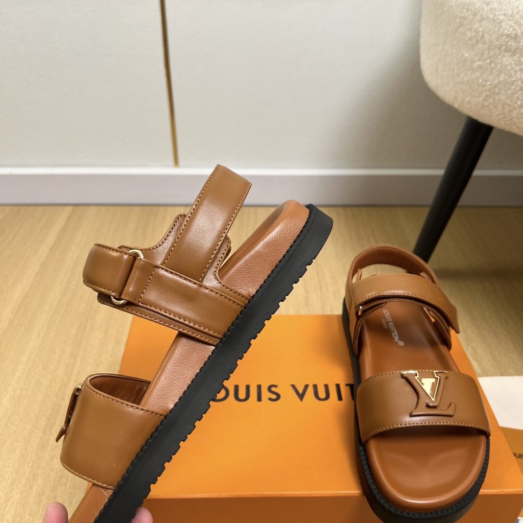 LOUIS VUITTON Flat Slide Sandals in Genuine Calfskin with Lambskin Lining and Italian Leather Sole