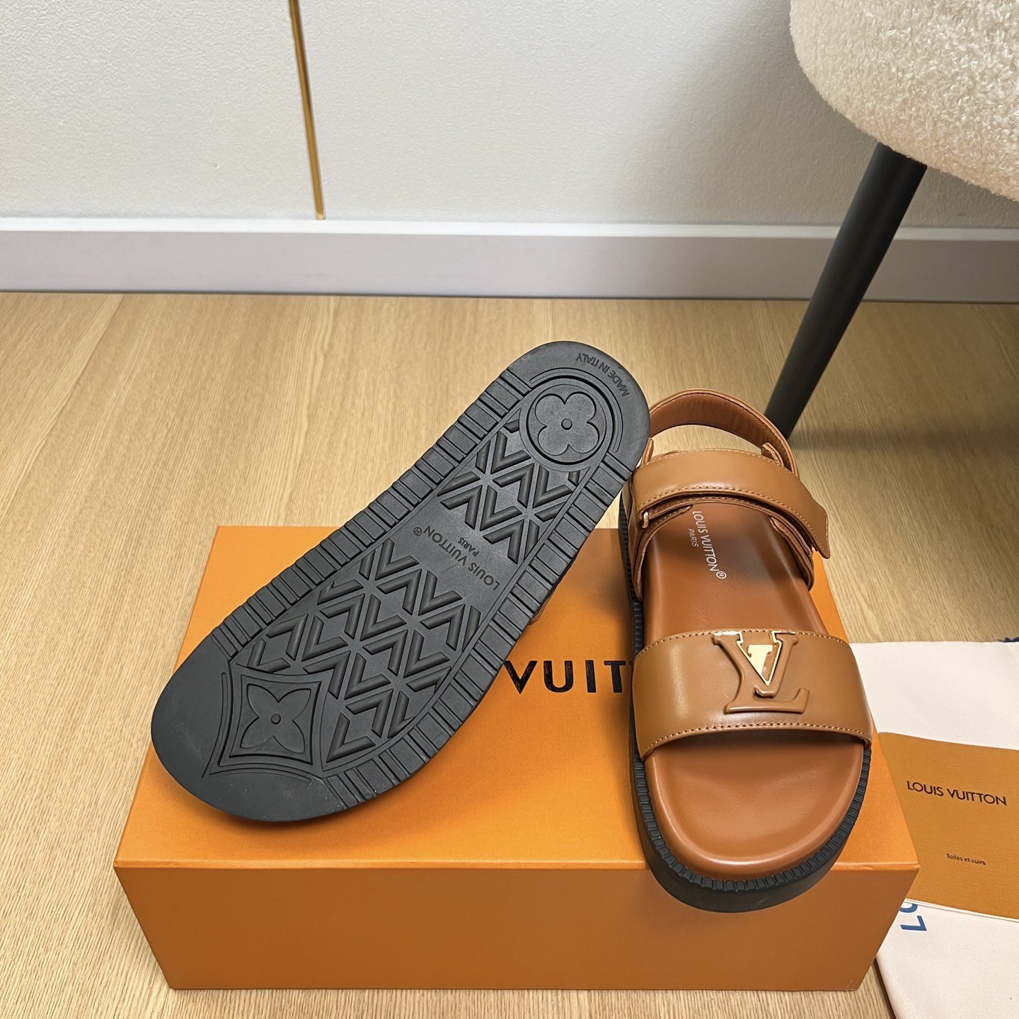 LOUIS VUITTON Flat Slide Sandals in Genuine Calfskin with Lambskin Lining and Italian Leather Sole