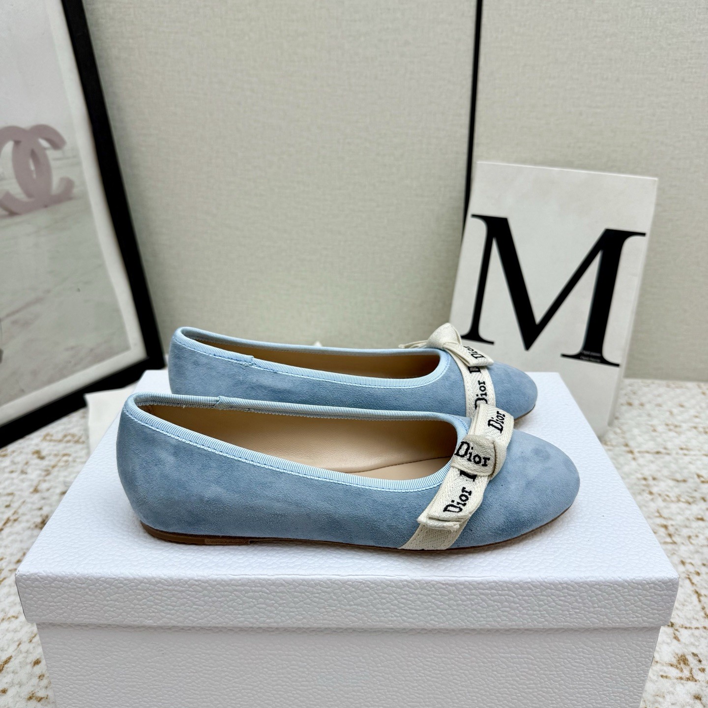 DIOR Slippers in Premium Leather with Molded Rubber Outsole Genuine Lambskin Lining Italian Suede