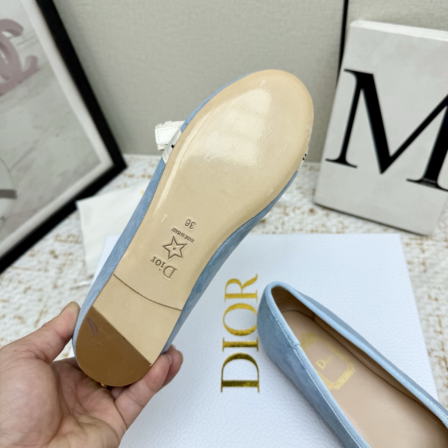 DIOR Slippers in Premium Leather with Molded Rubber Outsole Genuine Lambskin Lining Italian Suede