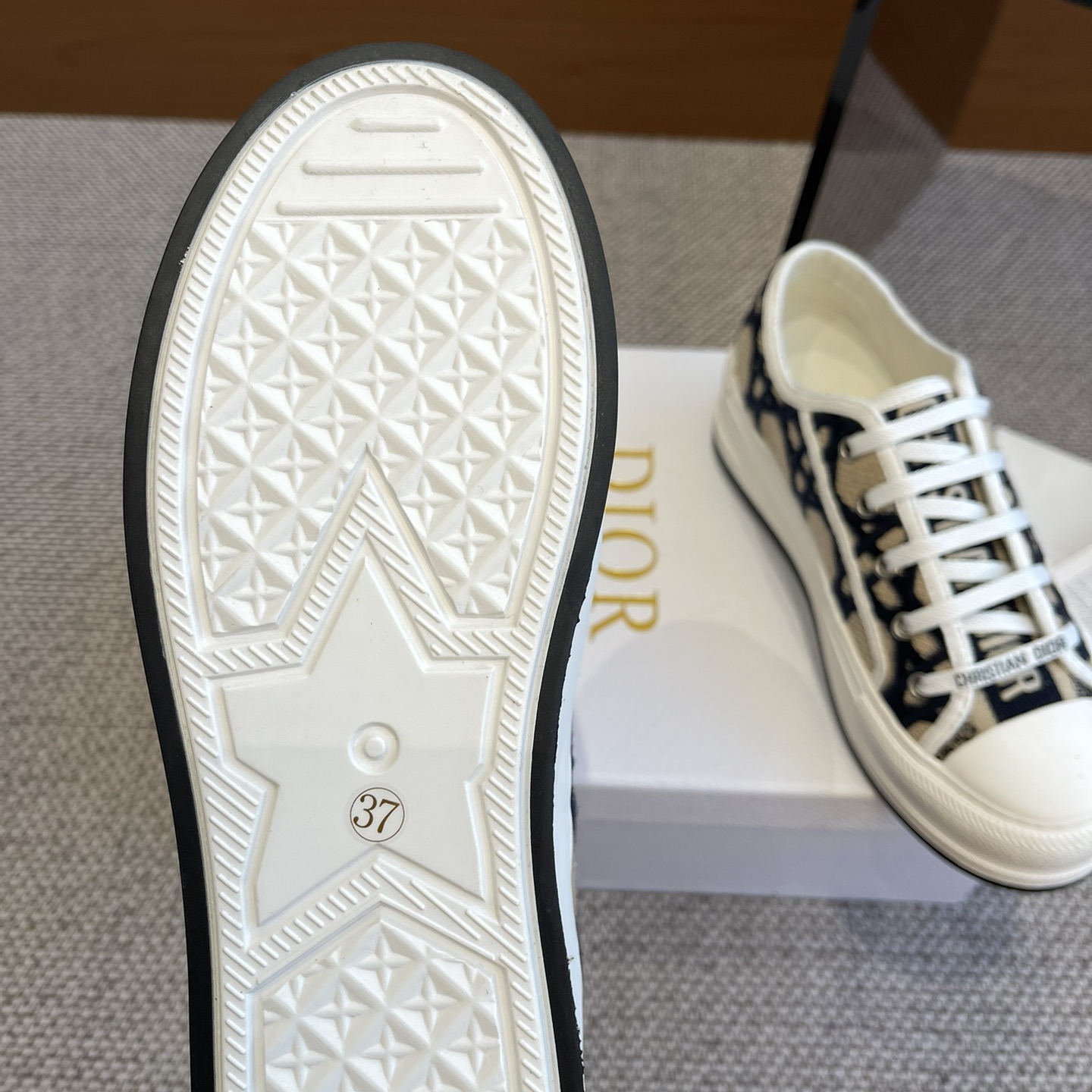 CHANEL Boots in Premium Leather with Molded Rubber Outsole Genuine Lambskin Lining Italian Suede S