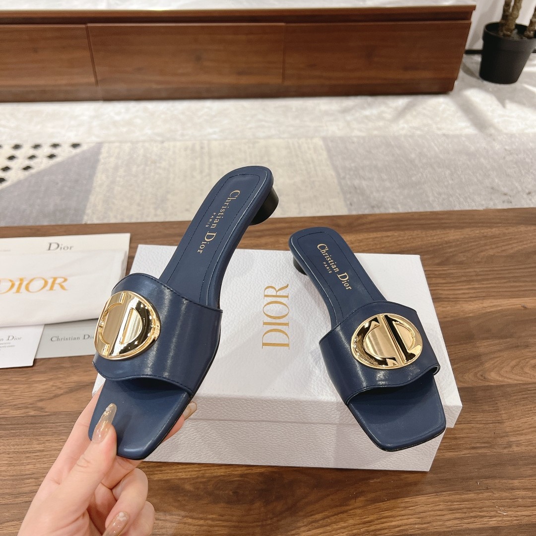 DIOR Sandals in Premium Leather with Molded Rubber Outsole Genuine Lambskin Lining Italian Suede S