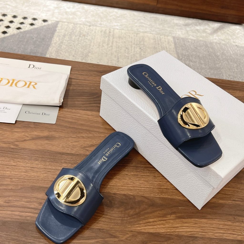 DIOR Sandals in Premium Leather with Molded Rubber Outsole Genuine Lambskin Lining Italian Suede S