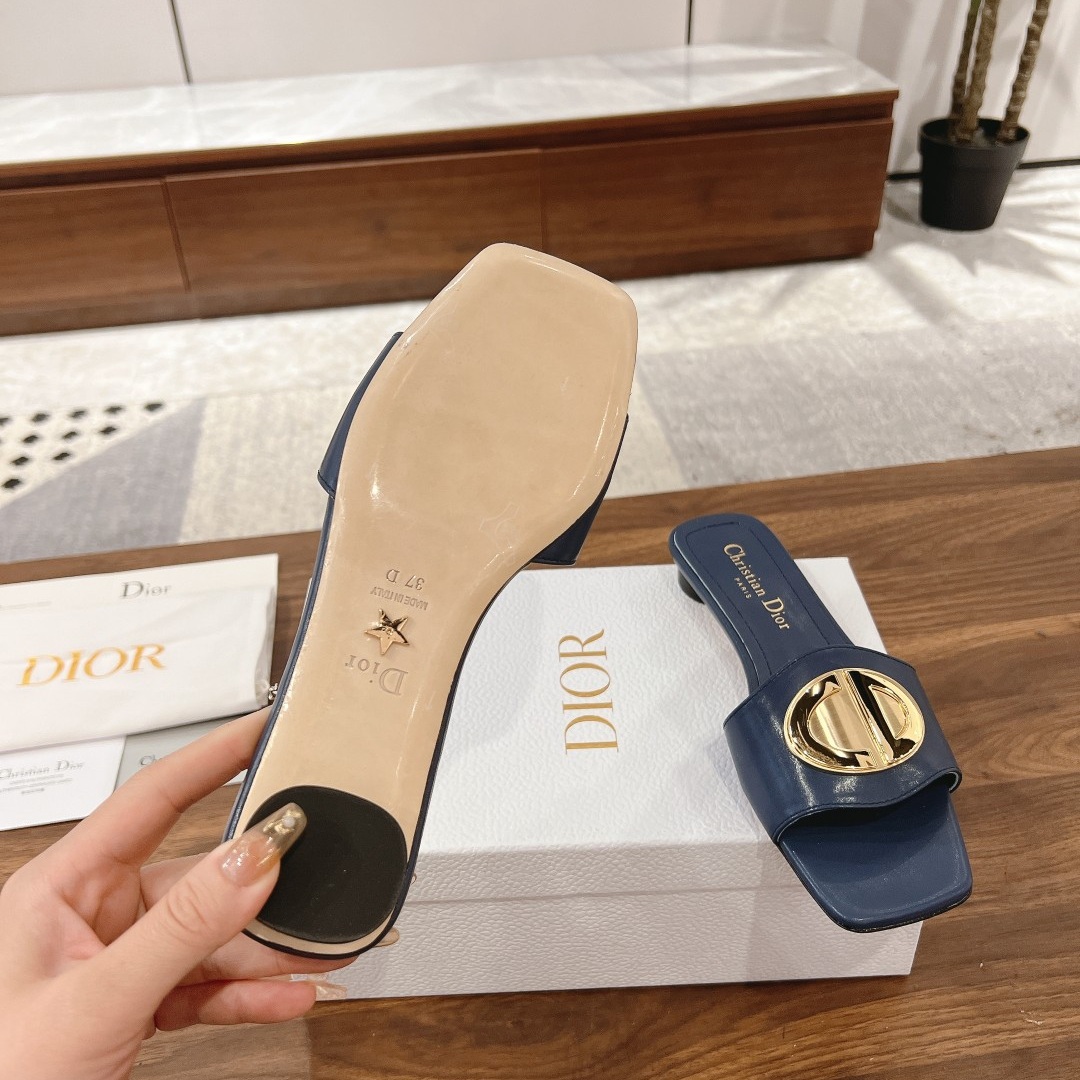 DIOR Sandals in Premium Leather with Molded Rubber Outsole Genuine Lambskin Lining Italian Suede S
