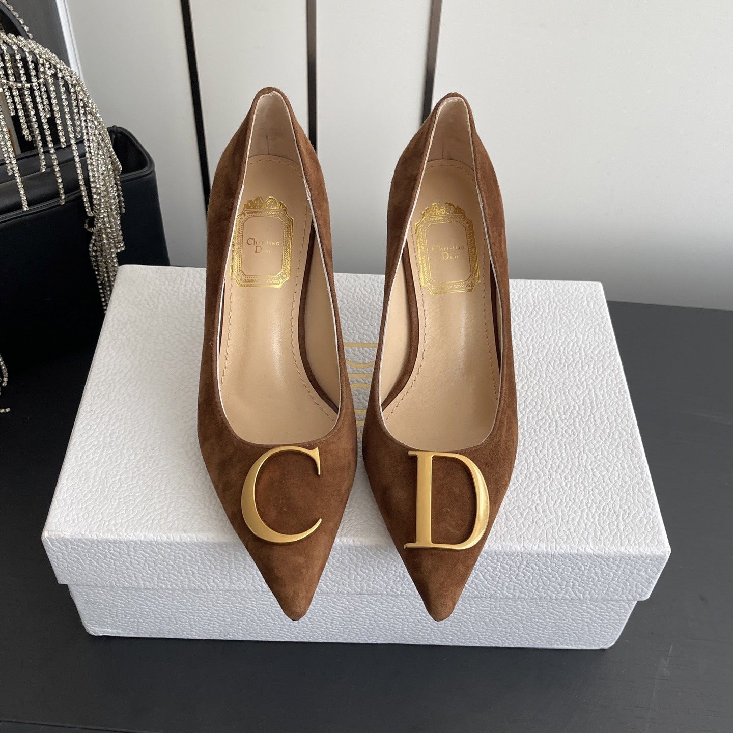 DIOR Slippers in Premium Leather with Molded Rubber Outsole Genuine Lambskin Lining Italian Suede